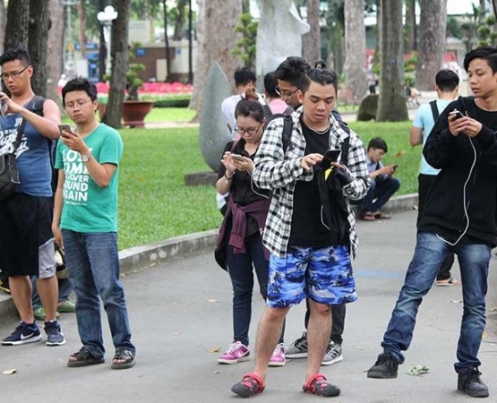 Nhiều phản đối thu thuế đặc biệt điện thoại di động