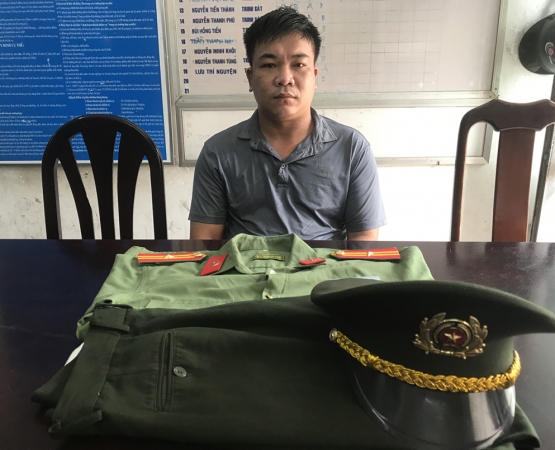 Giả thiếu tá an ninh 'để lừa tình'